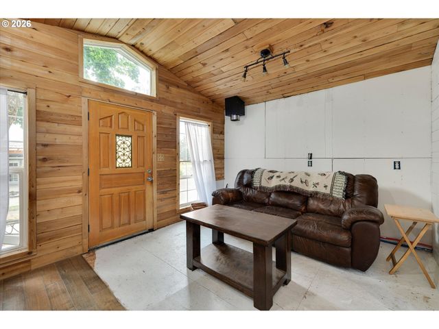 8130 HIGHWAY 47, Carlton, OR 97111