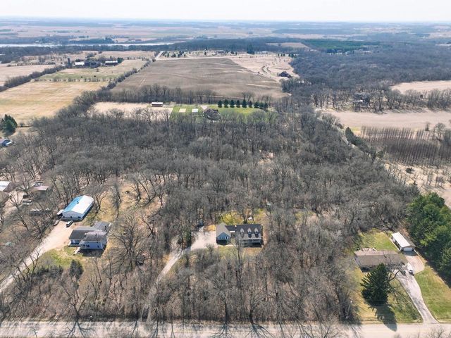 w7939 Territorial Road, Delavan, WI 53115