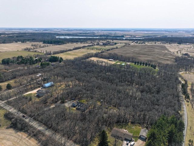 w7939 Territorial Road, Delavan, WI 53115