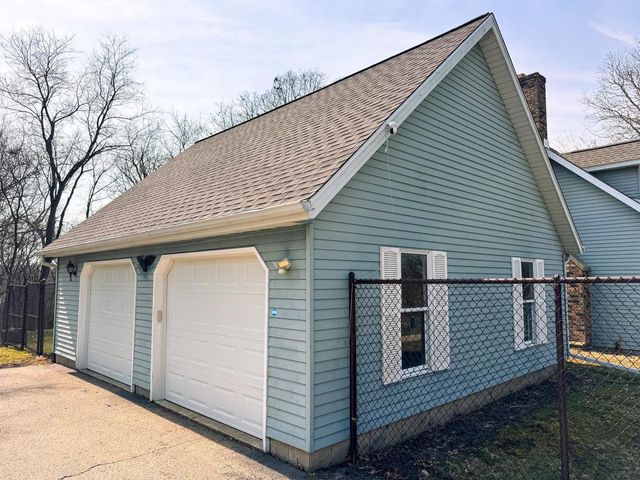 w7939 Territorial Road, Delavan, WI 53115