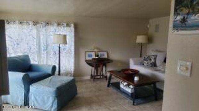 1240 Turkey Creek Drive NE, Palm Bay, FL 32905