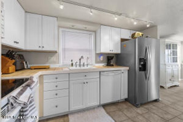 1240 Turkey Creek Drive NE, Palm Bay, FL 32905