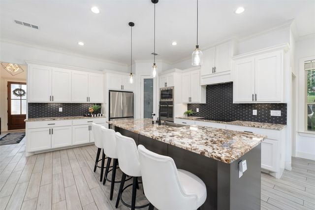 508 Woodland Drive, Azle, TX 76020