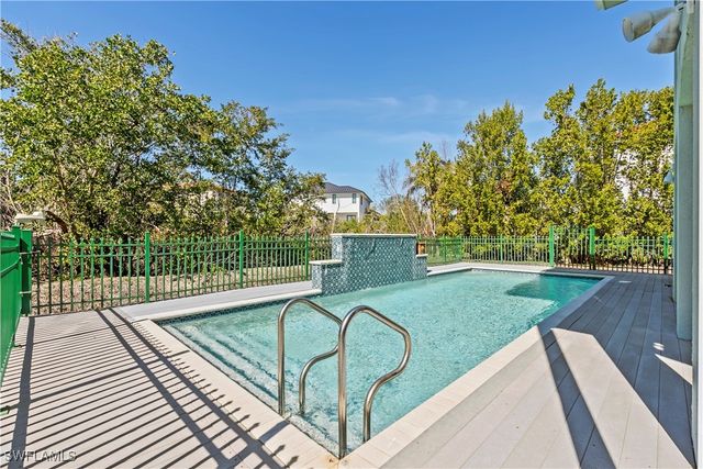 940 Sand Dune DR, Marco Island, FL 34145