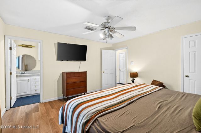 107 Myrtle Avenue, Ocean Springs, MS 39564