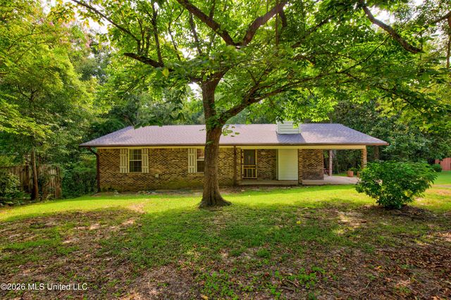 107 Myrtle Avenue, Ocean Springs, MS 39564
