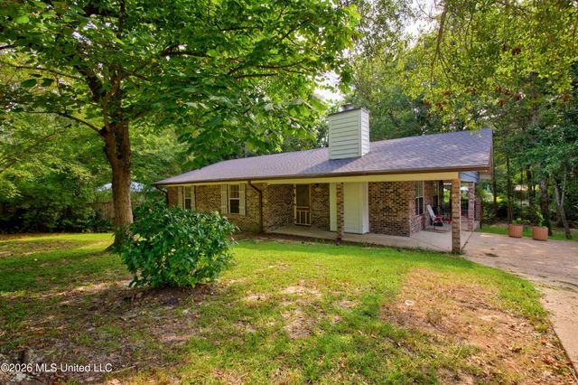 107 Myrtle Avenue, Ocean Springs, MS 39564