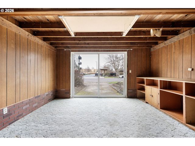 790 E 32ND Ave, Eugene, OR 97405