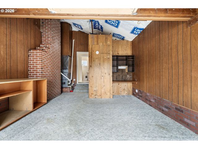 790 E 32ND Ave, Eugene, OR 97405