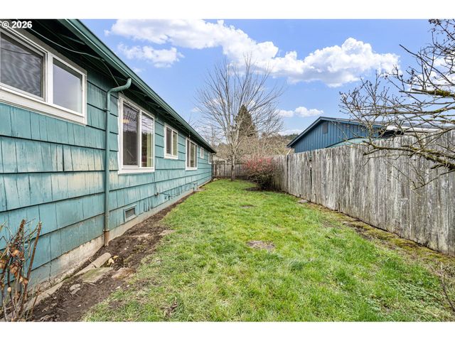 790 E 32ND Ave, Eugene, OR 97405