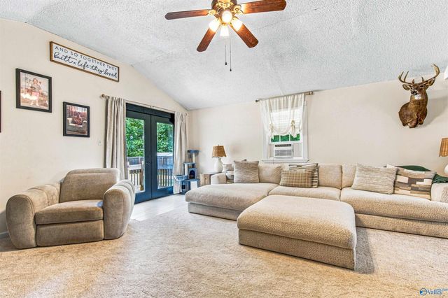 716 W Sanderfer Road, Athens, AL 35611