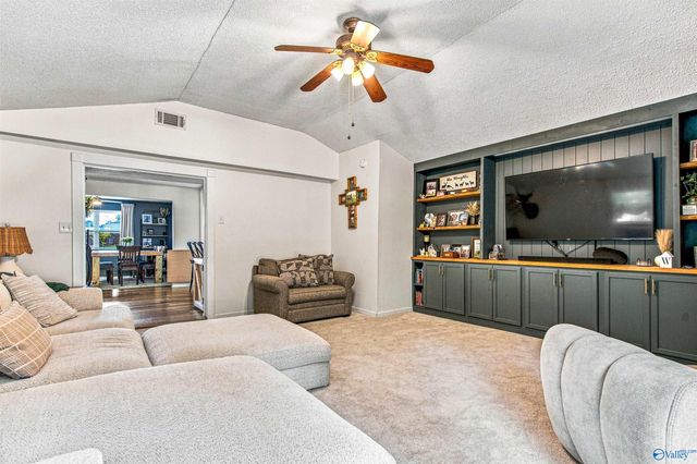 716 W Sanderfer Road, Athens, AL 35611