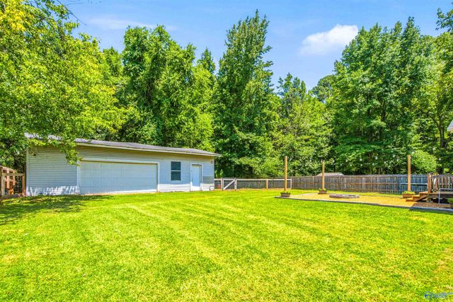 716 W Sanderfer Road, Athens, AL 35611