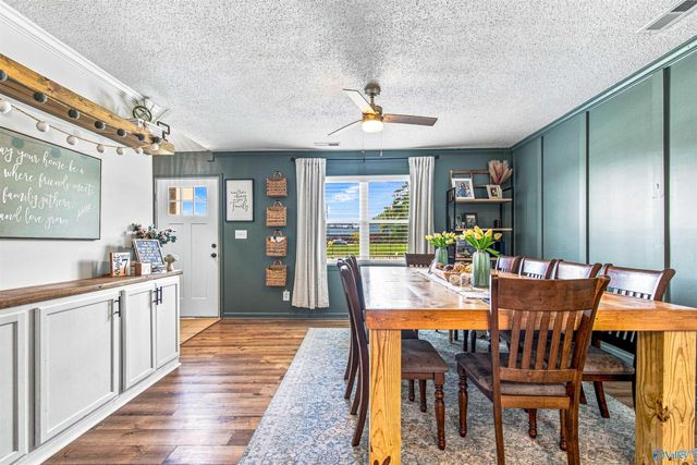 716 W Sanderfer Road, Athens, AL 35611