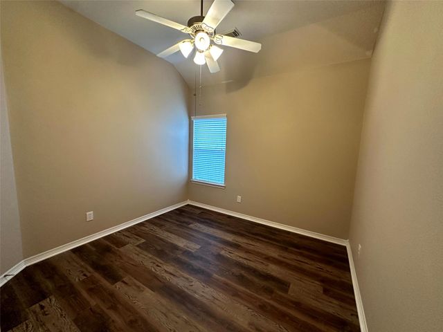 2047 Lulach Lane, Conroe, TX 77301