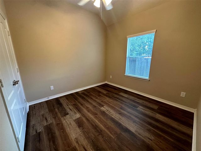 2047 Lulach Lane, Conroe, TX 77301