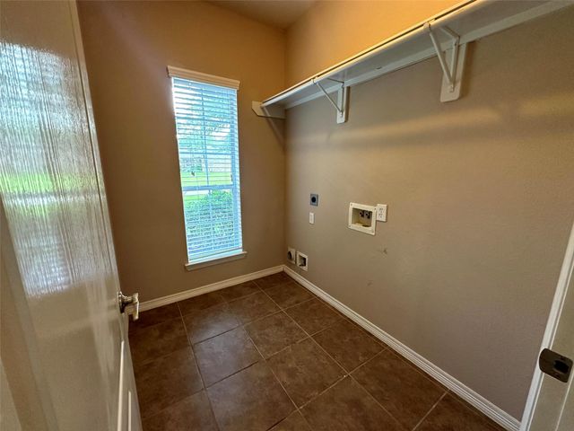 2047 Lulach Lane, Conroe, TX 77301