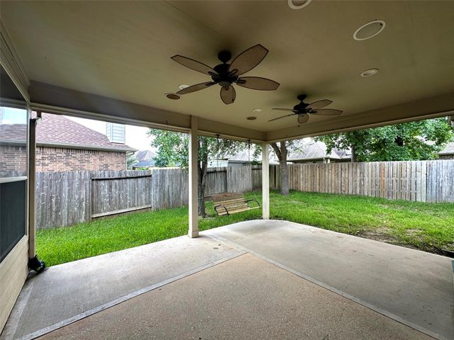 2047 Lulach Lane, Conroe, TX 77301