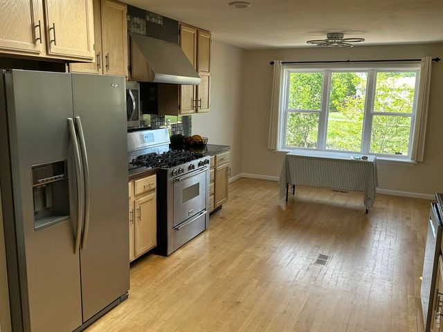 1013 W 41st St, Loveland, CO 80538