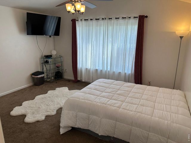 1013 W 41st St, Loveland, CO 80538