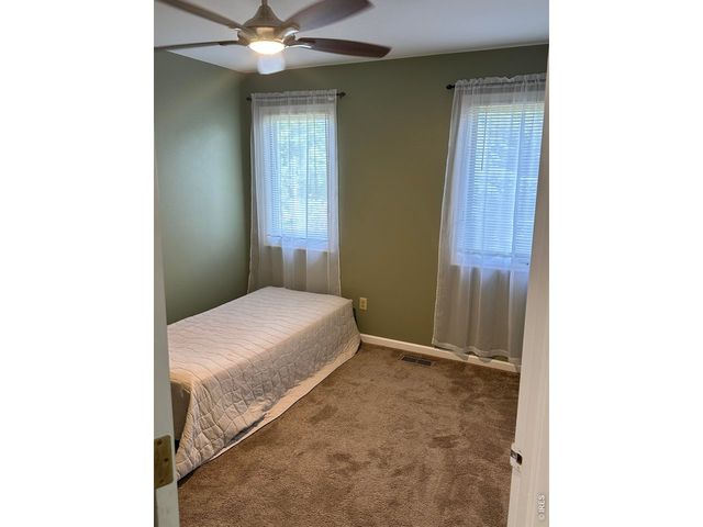 1013 W 41st St, Loveland, CO 80538