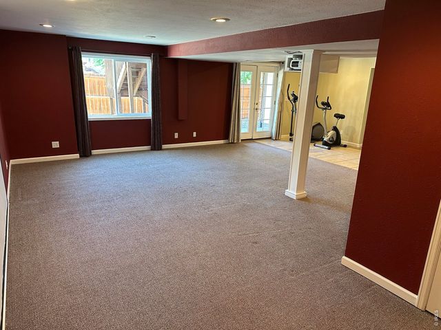1013 W 41st St, Loveland, CO 80538