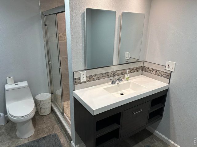 1013 W 41st St, Loveland, CO 80538