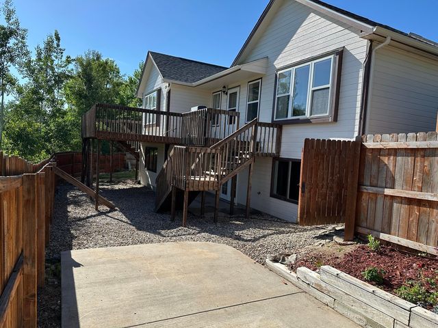 1013 W 41st St, Loveland, CO 80538