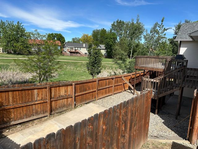 1013 W 41st St, Loveland, CO 80538