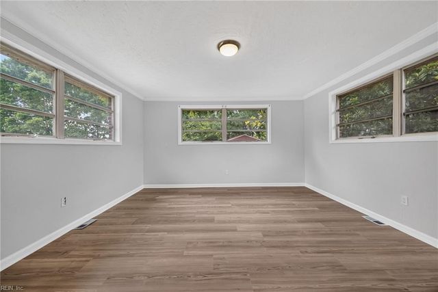 1535 Lyons AVE, Chesapeake, VA 23324