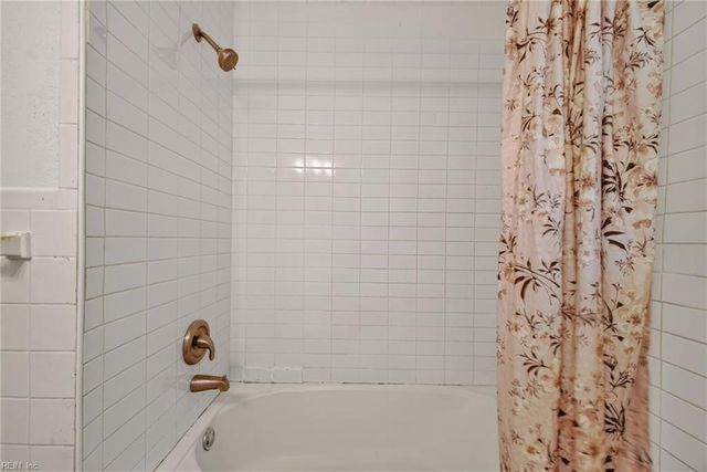 1535 Lyons AVE, Chesapeake, VA 23324