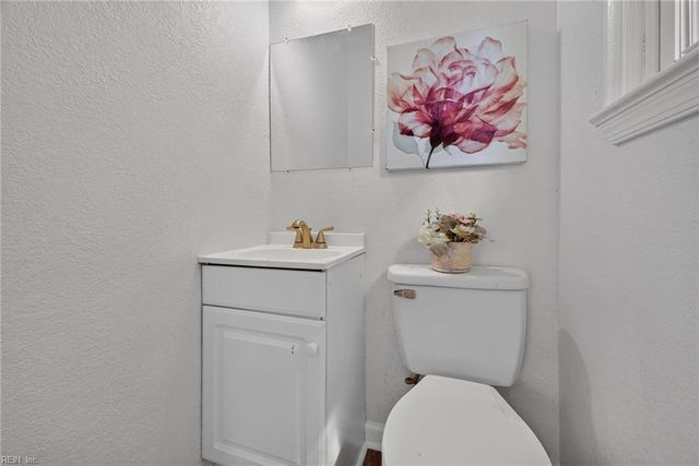 1535 Lyons AVE, Chesapeake, VA 23324