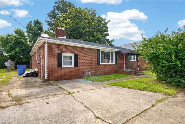 1535 Lyons AVE, Chesapeake, VA 23324
