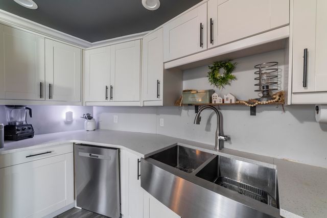 455 Marian Drive, Valparaiso, IN 46385