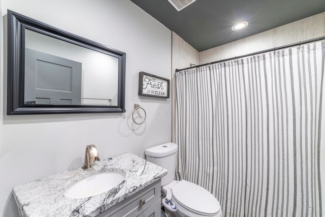 455 Marian Drive, Valparaiso, IN 46385