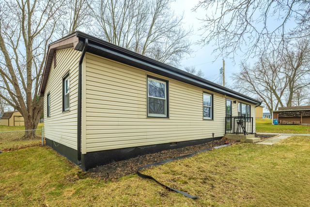 455 Marian Drive, Valparaiso, IN 46385