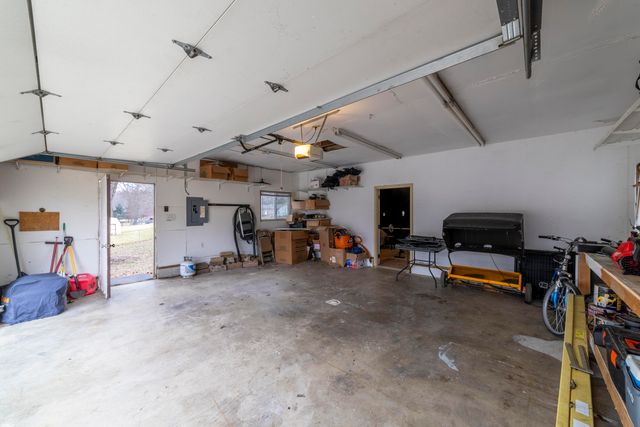 455 Marian Drive, Valparaiso, IN 46385