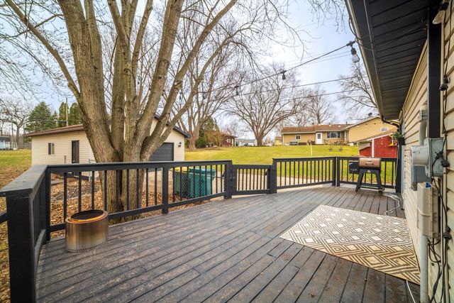 455 Marian Drive, Valparaiso, IN 46385