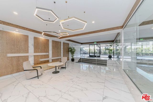 4460 Wilshire Boulevard 701, Los Angeles, CA 90010