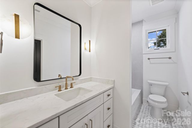 5014 Ohm Lane, Charlotte, NC 28270