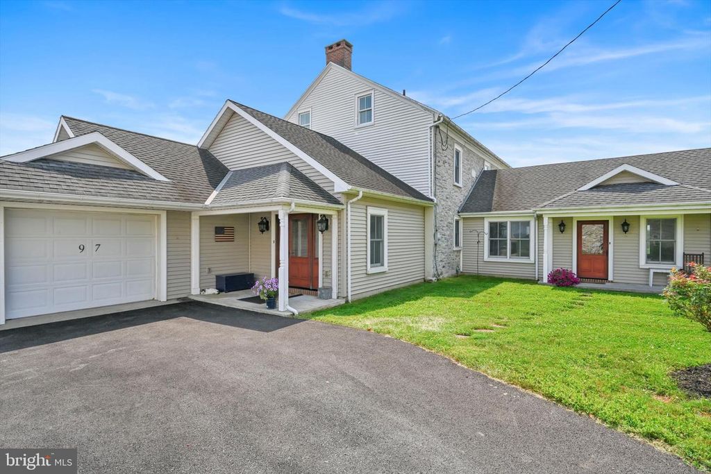 97 S KEMP RD, Kutztown, PA 19530