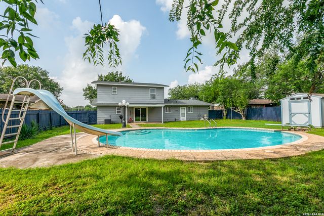 7815 WESTSHIRE DR, San Antonio, TX 78227