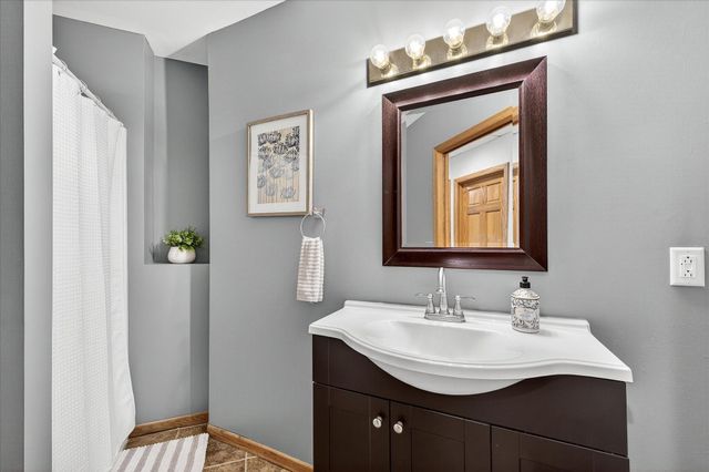 2167 County Road C, New Richmond, WI 54017