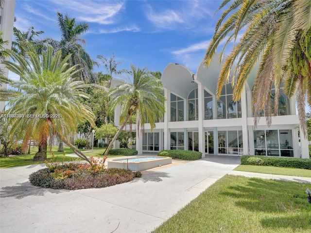 488 NW 165th St Rd B-408, Miami, FL 33169