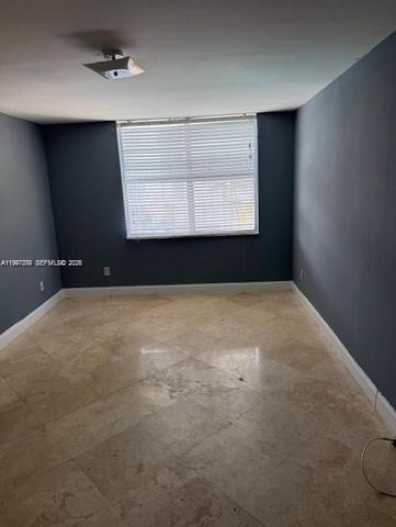 488 NW 165th St Rd B-408, Miami, FL 33169