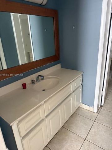 488 NW 165th St Rd B-408, Miami, FL 33169