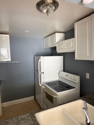 488 NW 165th St Rd B-408, Miami, FL 33169