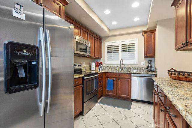 3486 Bahia Blanca 3-D, Laguna Woods, CA 92637