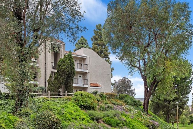 3486 Bahia Blanca 3-D, Laguna Woods, CA 92637