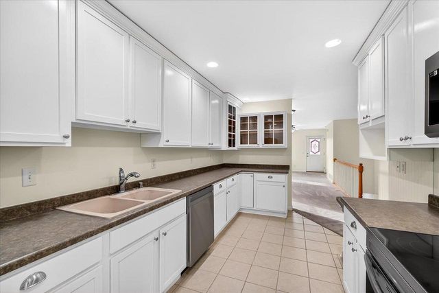 1132 Hamilton Street, Stoughton, WI 53589